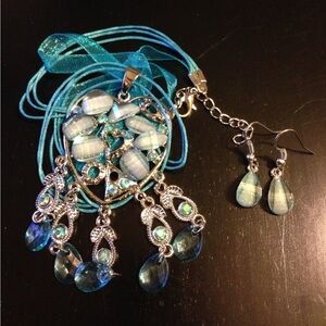 New 3 Piece Turquoise Heart Cord and Chiffon Necklace With Matching Earrings
